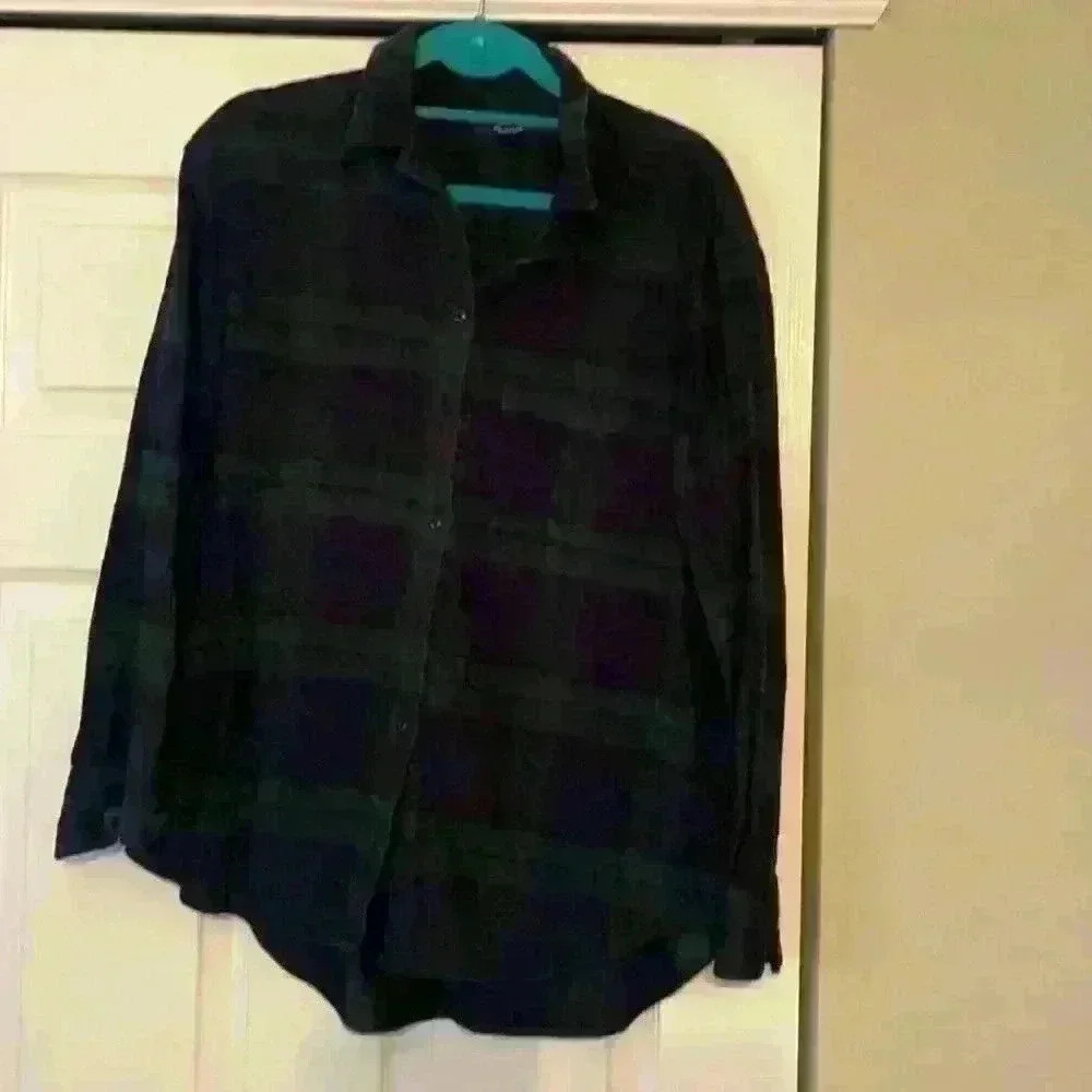 Madewell blue/green flannel shirt. Size small.